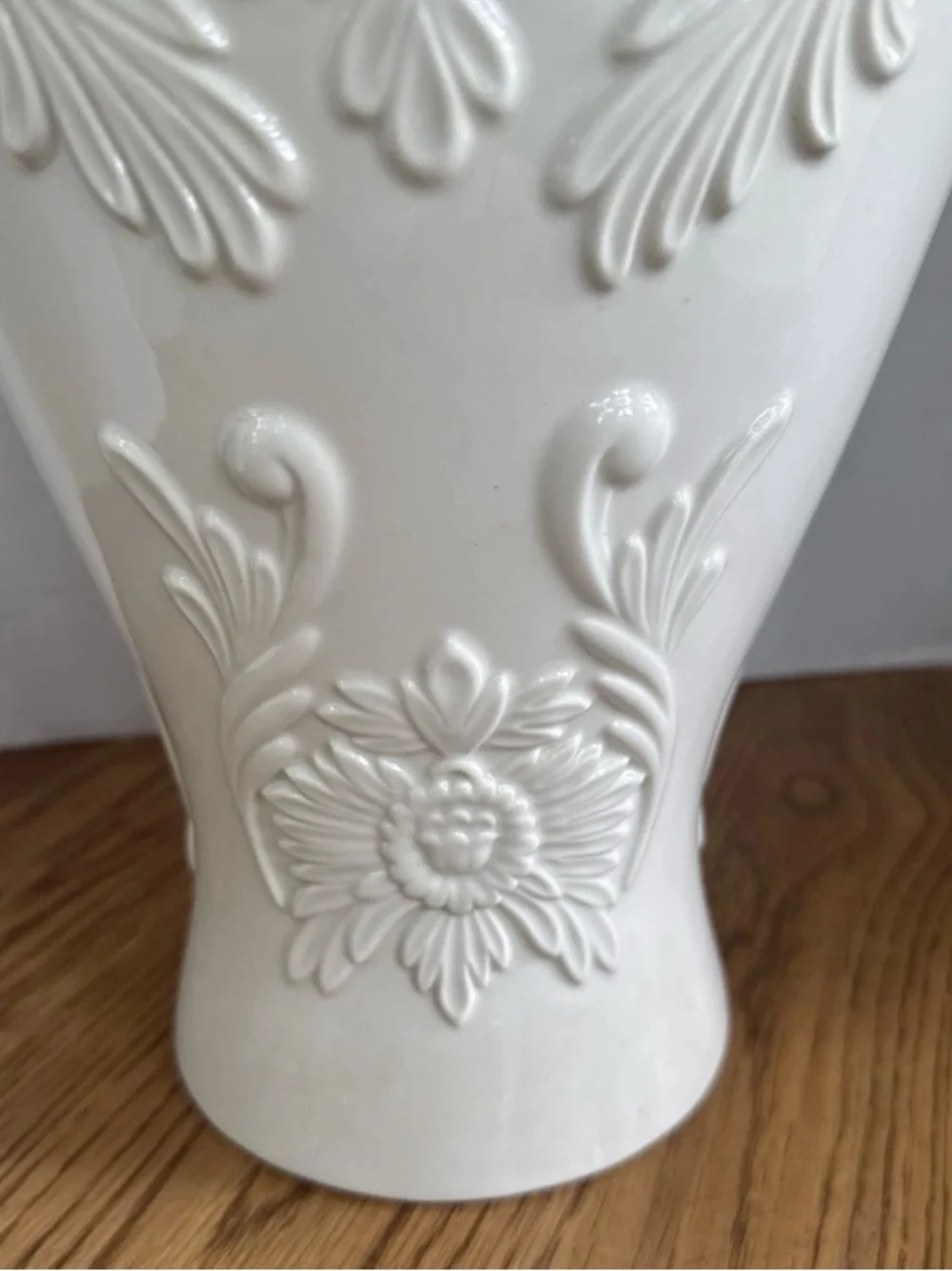 Rare find Lenox 16 inch Georgian  Elegant Embossed Ceramic Vase